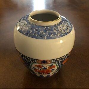 Vintage Tiffany & Co. Porcelain Asian Style Jar / Vase Floral Accents